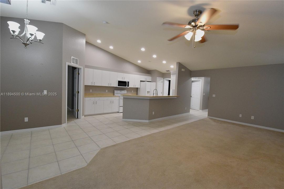 En Venta: $220,000 (3 camas, 2 baños, 1517 Pies cuadrados)