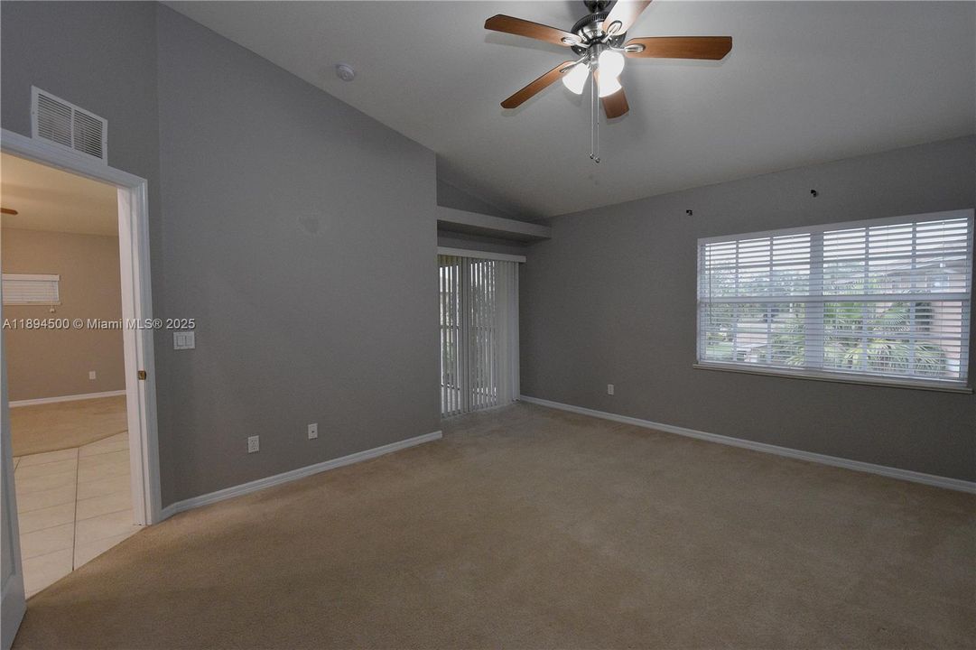 En Venta: $220,000 (3 camas, 2 baños, 1517 Pies cuadrados)