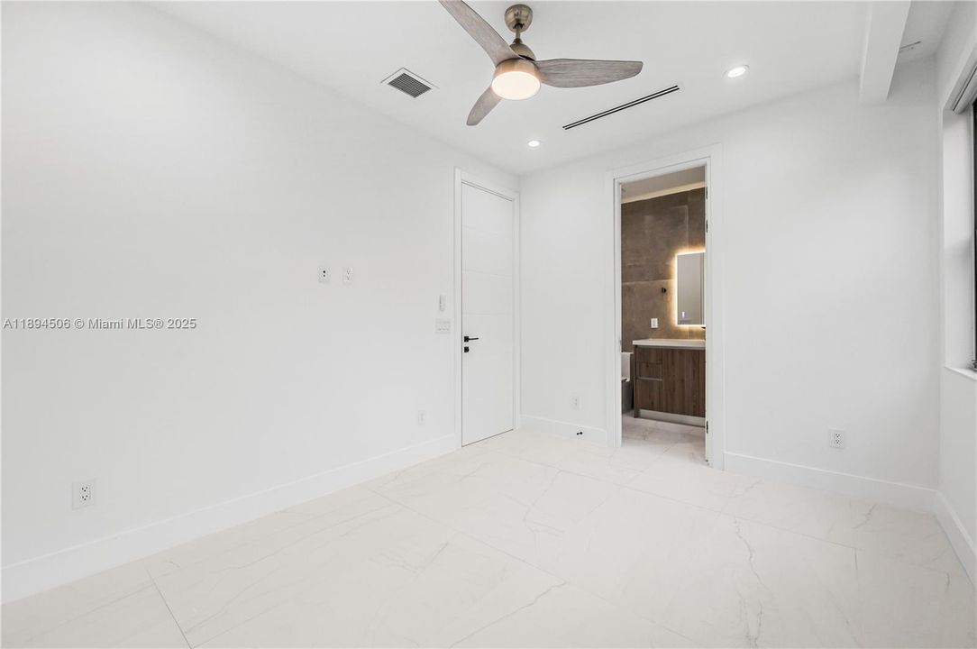 Active With Contract: $1,500,000 (3 beds, 3 baths, 2255 Square Feet)
