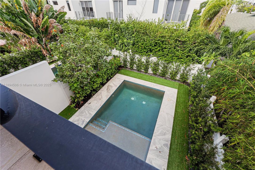 Active With Contract: $1,500,000 (3 beds, 3 baths, 2255 Square Feet)