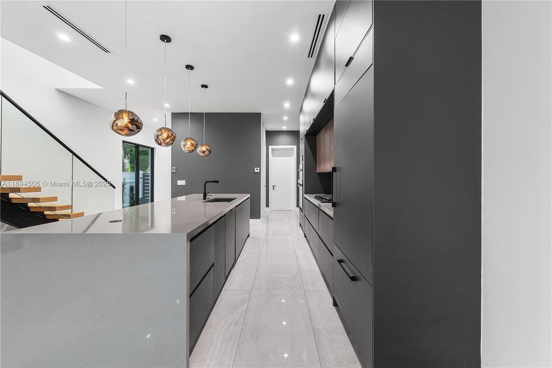 Active With Contract: $1,500,000 (3 beds, 3 baths, 2255 Square Feet)