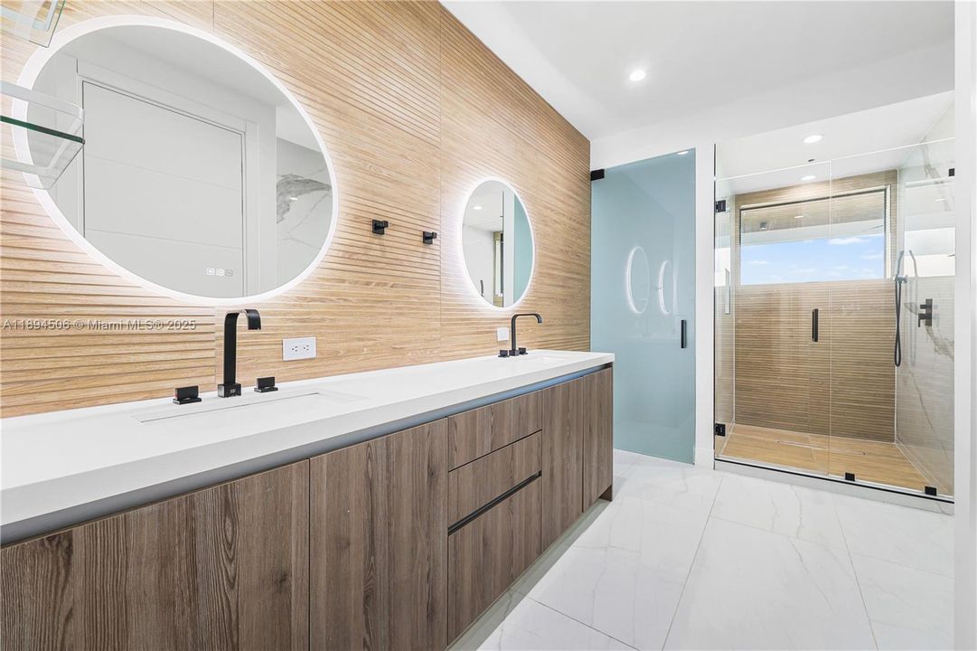 Active With Contract: $1,500,000 (3 beds, 3 baths, 2255 Square Feet)