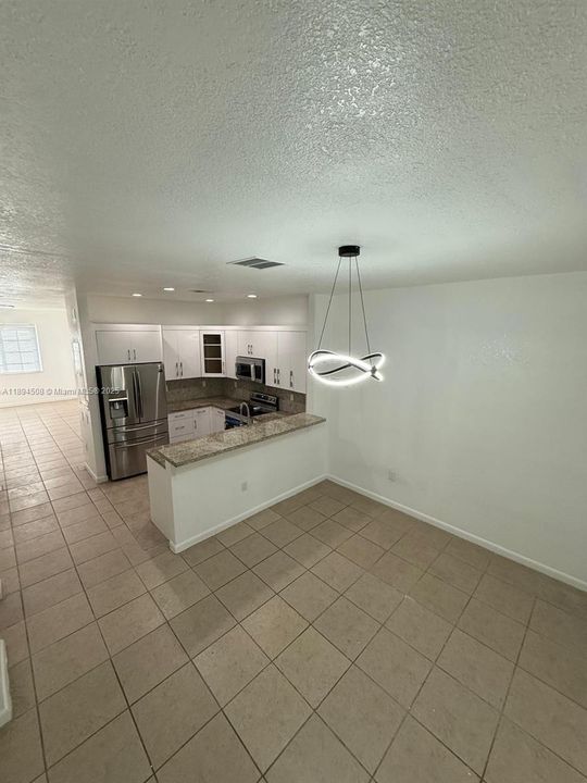 На продажу: $379,900 (3 спален, 2 ванн, 1419 Квадратных фут)