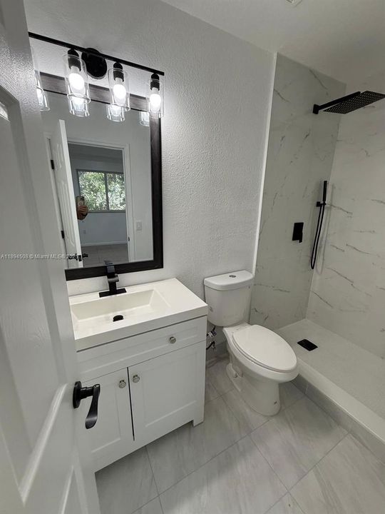 На продажу: $379,900 (3 спален, 2 ванн, 1419 Квадратных фут)