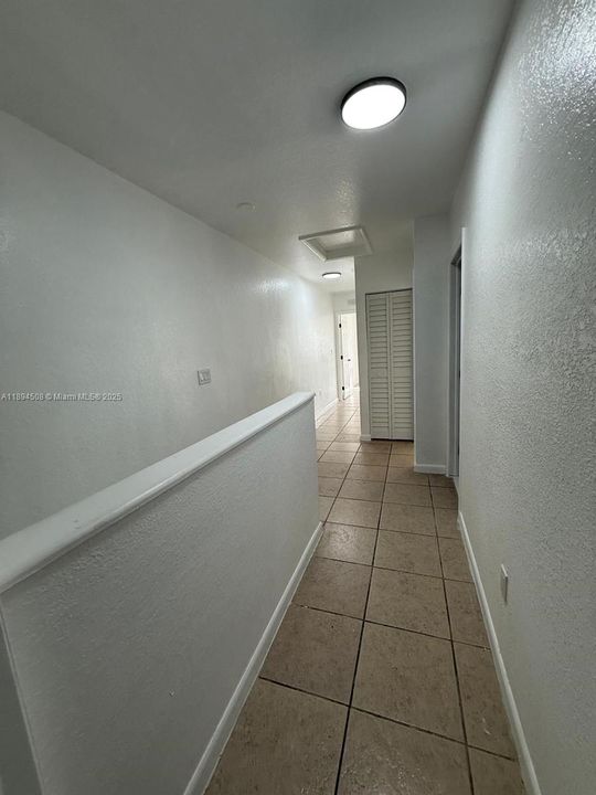 На продажу: $379,900 (3 спален, 2 ванн, 1419 Квадратных фут)