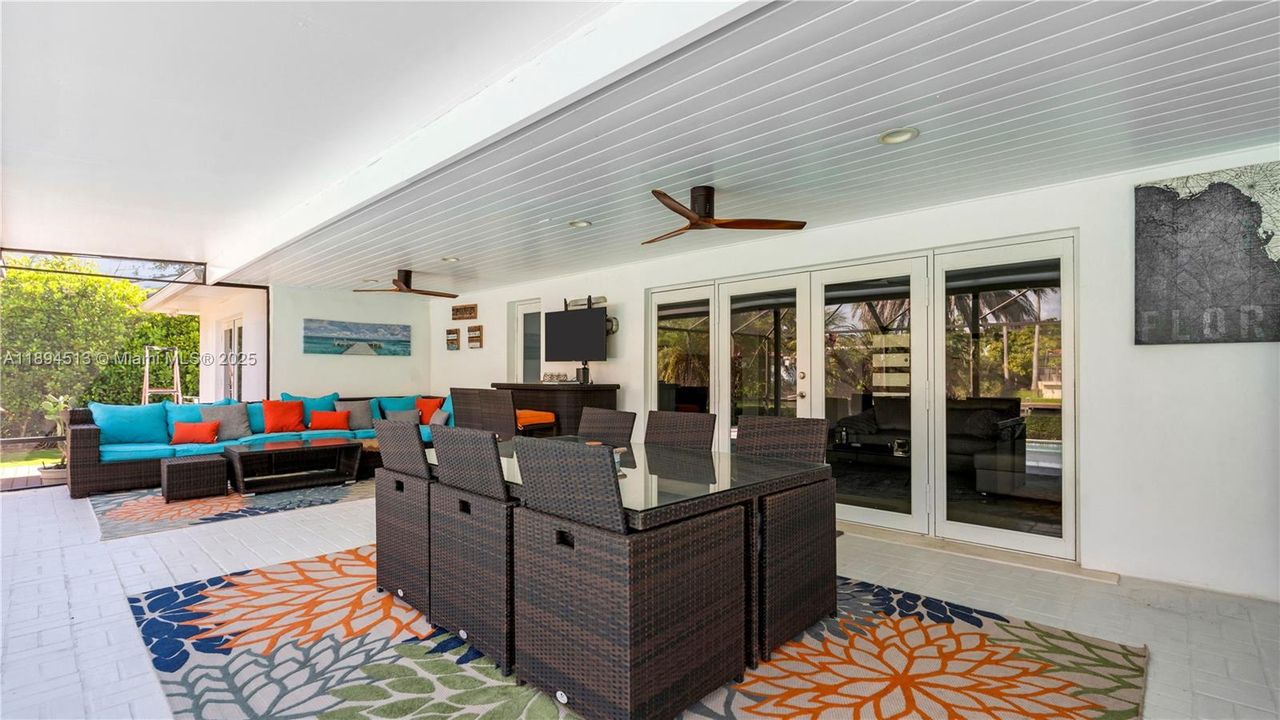 For Rent: $8,500 (3 beds, 2 baths, 1661 Square Feet)