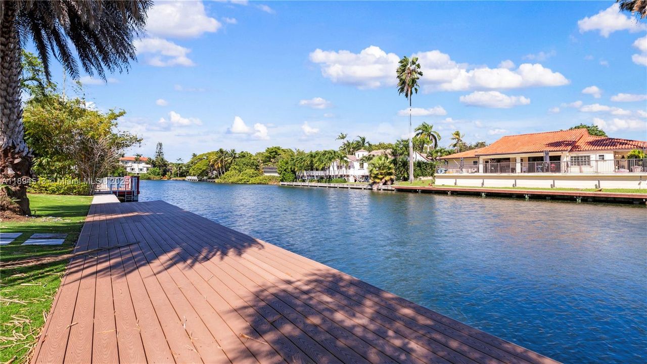 For Rent: $8,500 (3 beds, 2 baths, 1661 Square Feet)