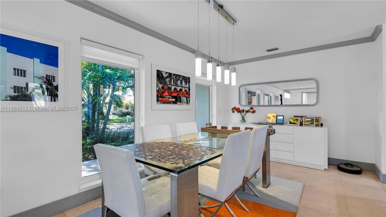 For Rent: $8,500 (3 beds, 2 baths, 1661 Square Feet)