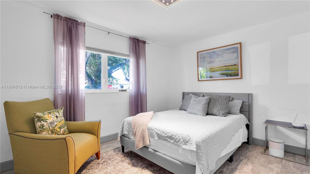 For Rent: $8,500 (3 beds, 2 baths, 1661 Square Feet)