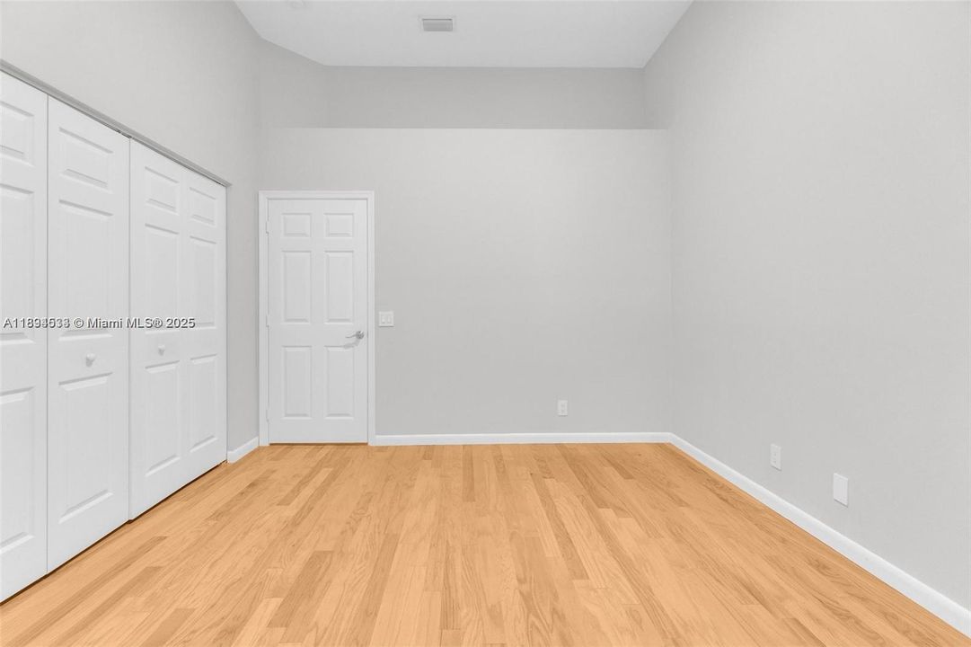 En Venta: $1,350,000 (3 camas, 3 baños, 2446 Pies cuadrados)