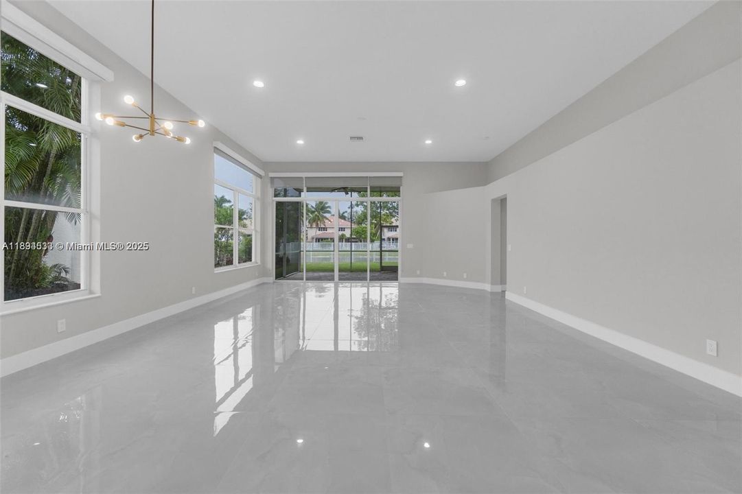 En Venta: $1,350,000 (3 camas, 3 baños, 2446 Pies cuadrados)