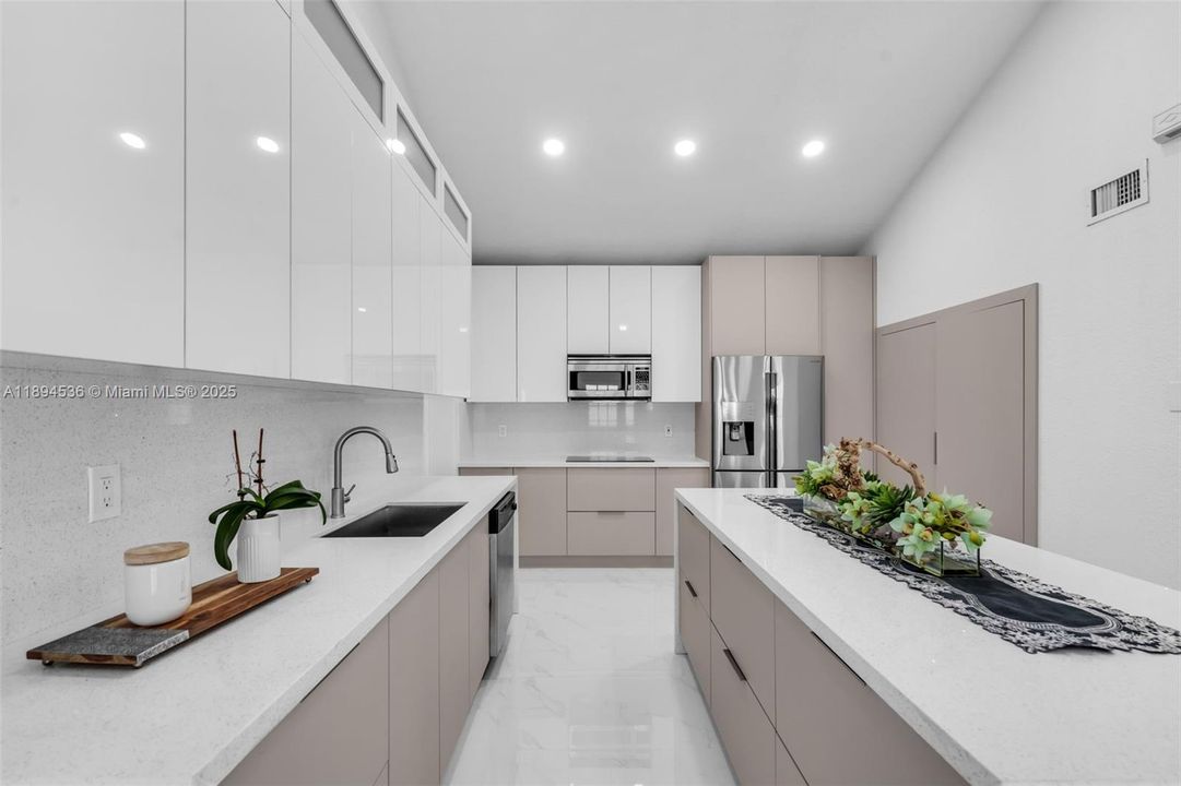 For Sale: $865,000 (4 beds, 3 baths, 2620 Square Feet)