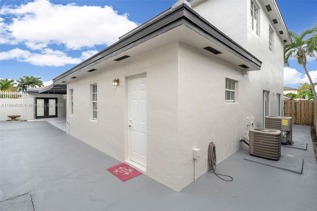 For Sale: $865,000 (4 beds, 3 baths, 2620 Square Feet)