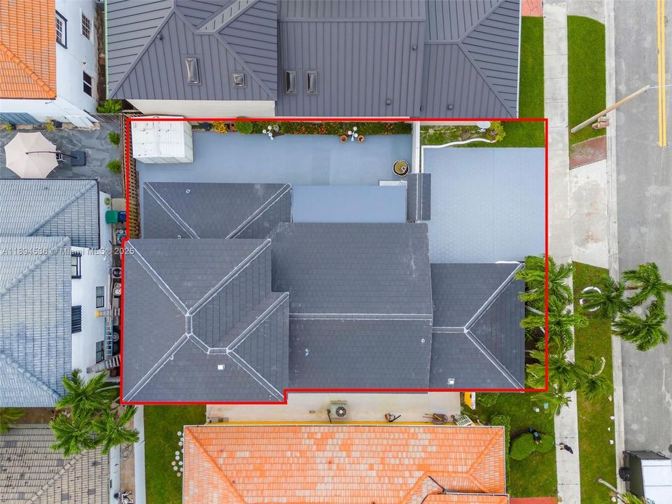 For Sale: $865,000 (4 beds, 3 baths, 2620 Square Feet)