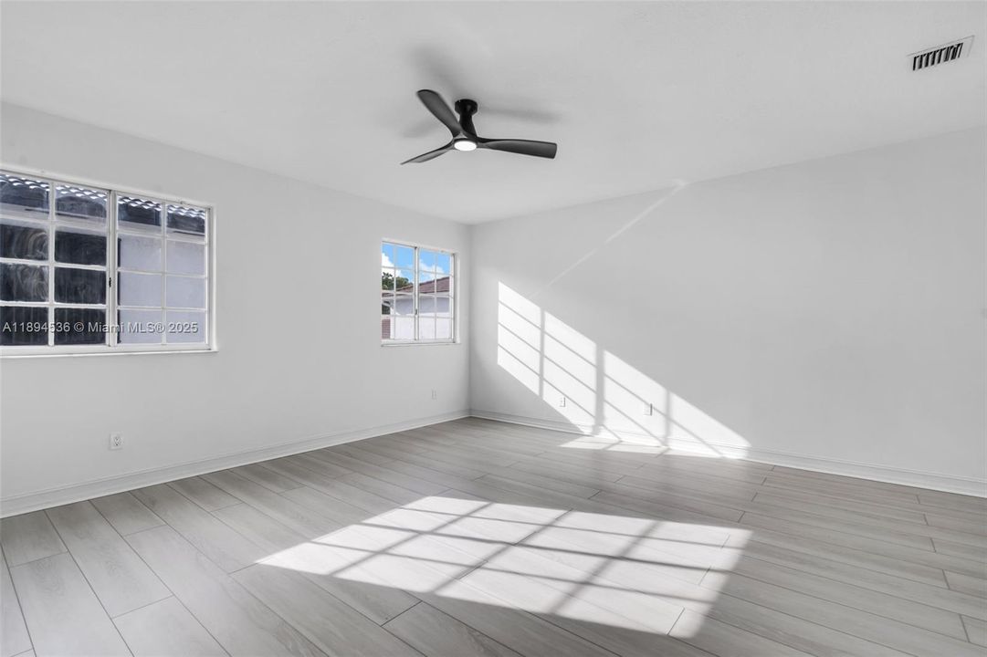 For Sale: $865,000 (4 beds, 3 baths, 2620 Square Feet)