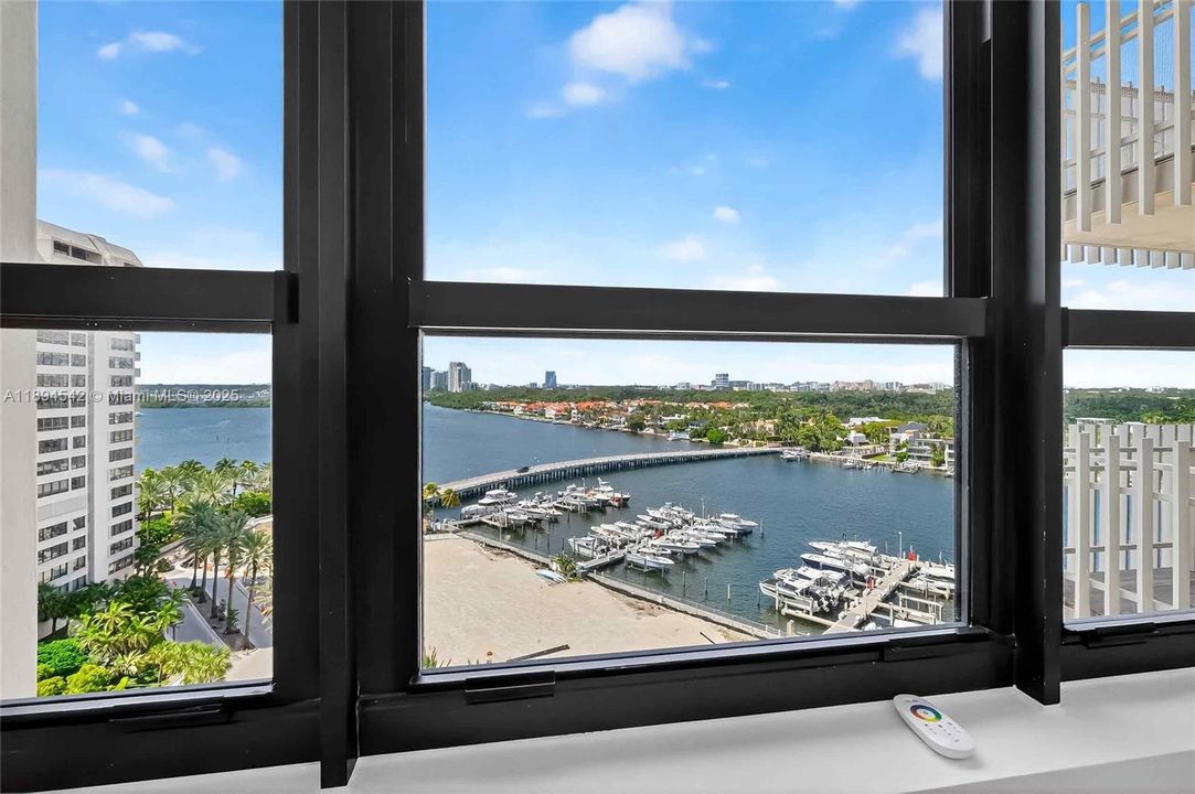 En Renta: $15,500 (3 camas, 2 baños, 2424 Pies cuadrados)