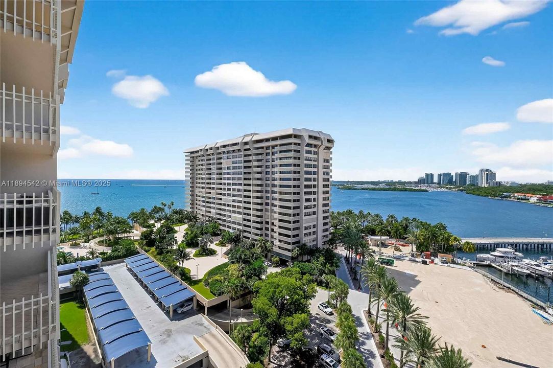 En Renta: $15,500 (3 camas, 2 baños, 2424 Pies cuadrados)