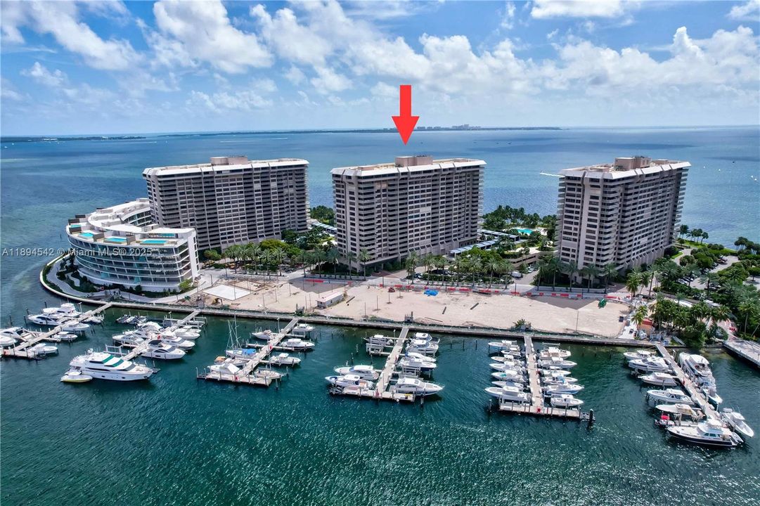 En Renta: $15,500 (3 camas, 2 baños, 2424 Pies cuadrados)