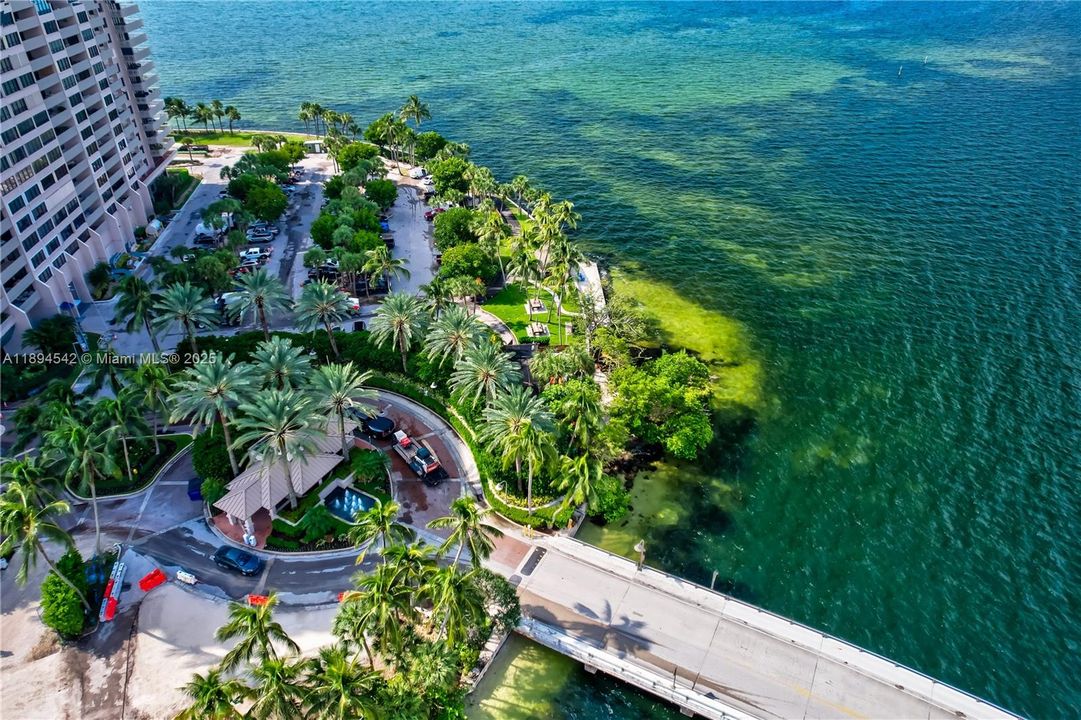 En Renta: $15,500 (3 camas, 2 baños, 2424 Pies cuadrados)