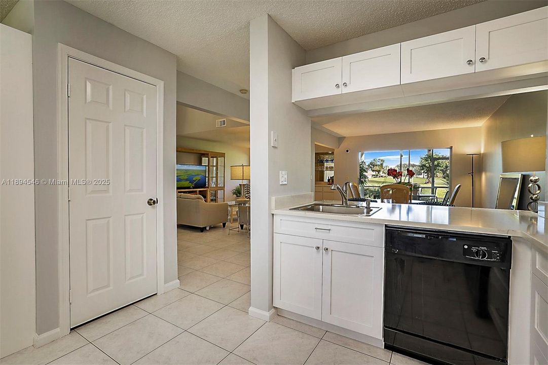 Large tiled throughout the main living area easy flow for entertaining