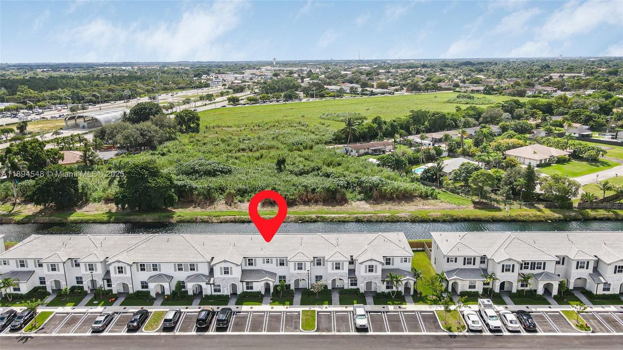 出租: $3,200 (3 贝兹, 3 浴室, 1328 平方英尺)