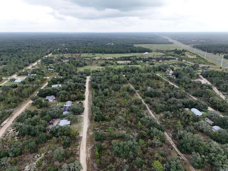 待售: $9,000 (0.23 acres)