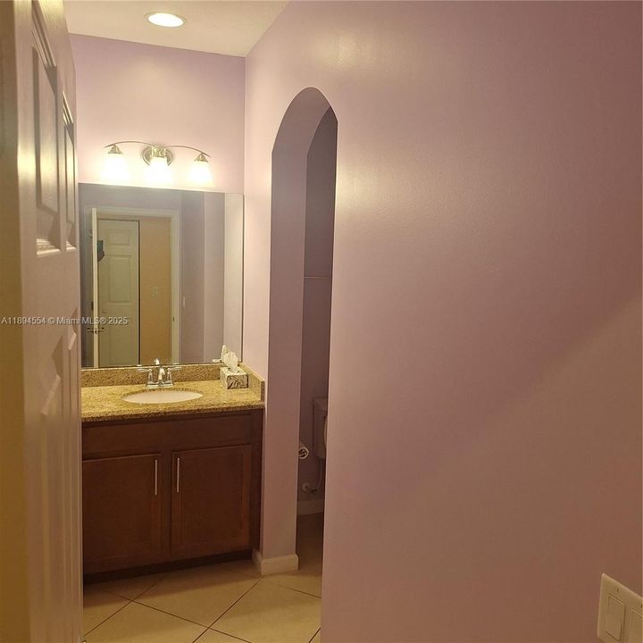 待售: $328,000 (2 贝兹, 2 浴室, 1616 平方英尺)