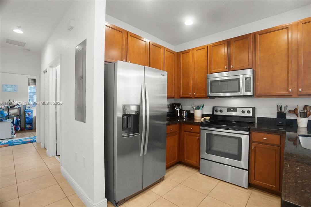 最近租的: $2,550 (2 贝兹, 2 浴室, 1040 平方英尺)