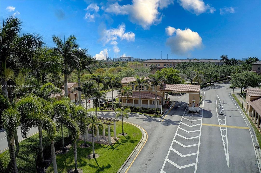 最近租的: $2,550 (2 贝兹, 2 浴室, 1040 平方英尺)