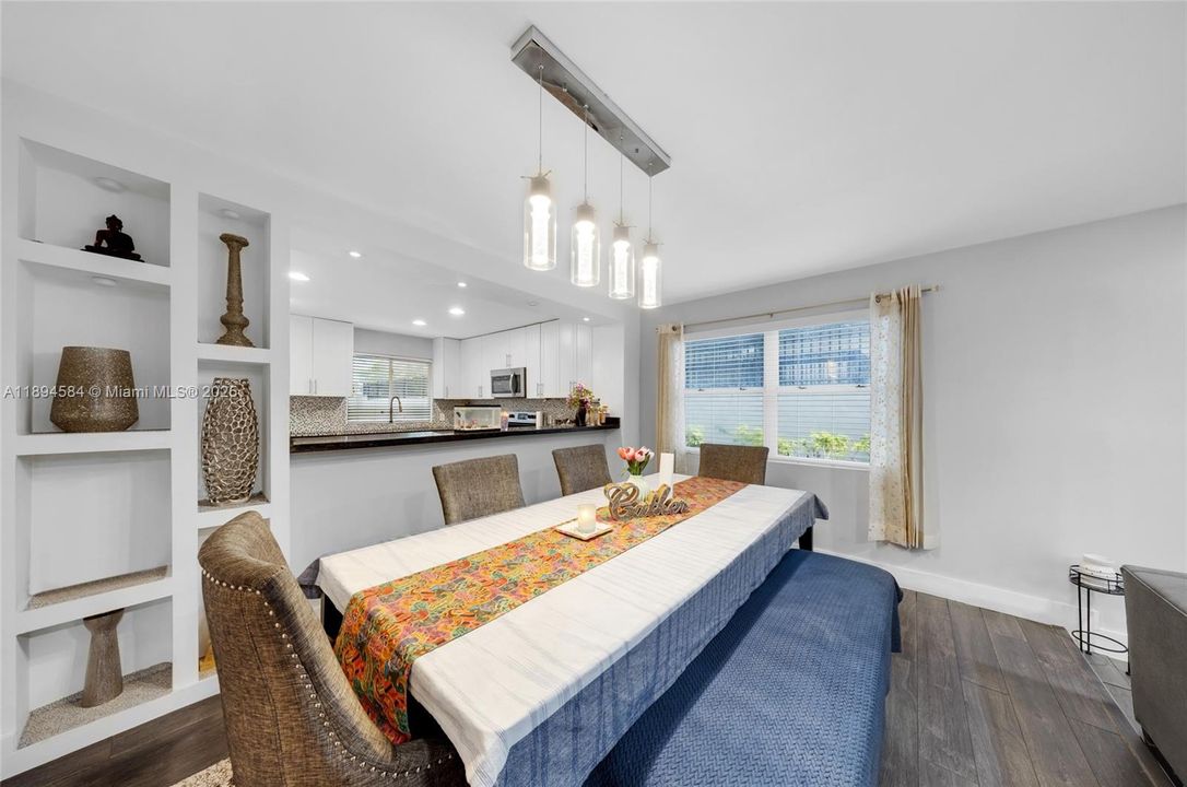 Active With Contract: $580,000 (4 beds, 2 baths, 2009 Square Feet)