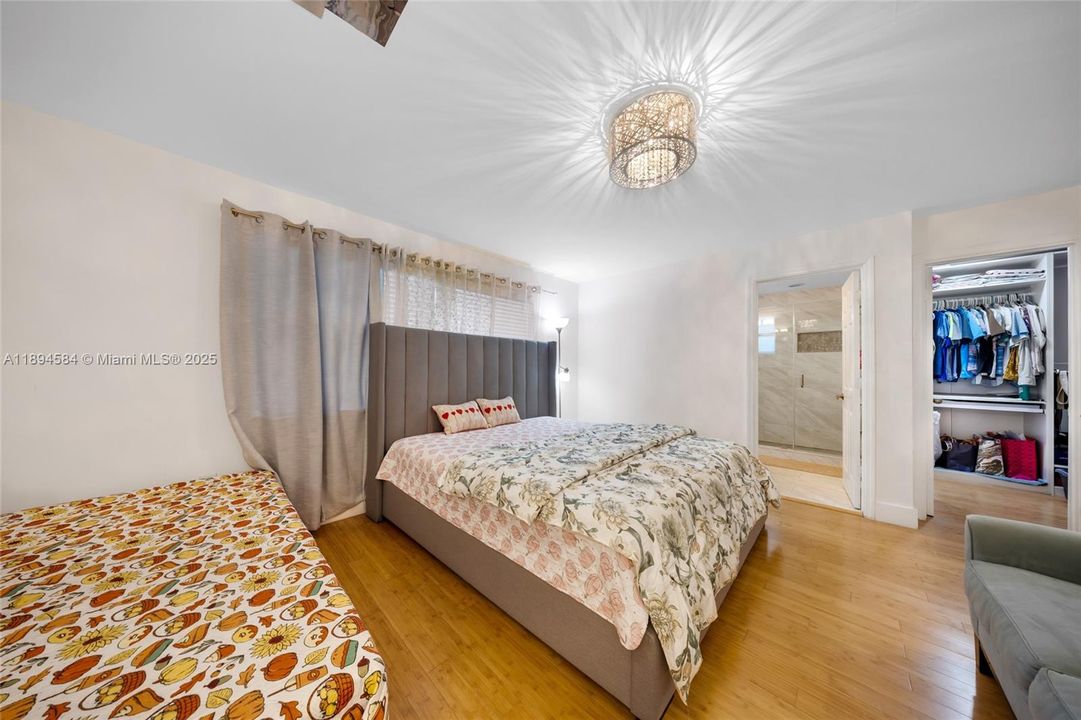 Active With Contract: $580,000 (4 beds, 2 baths, 2009 Square Feet)