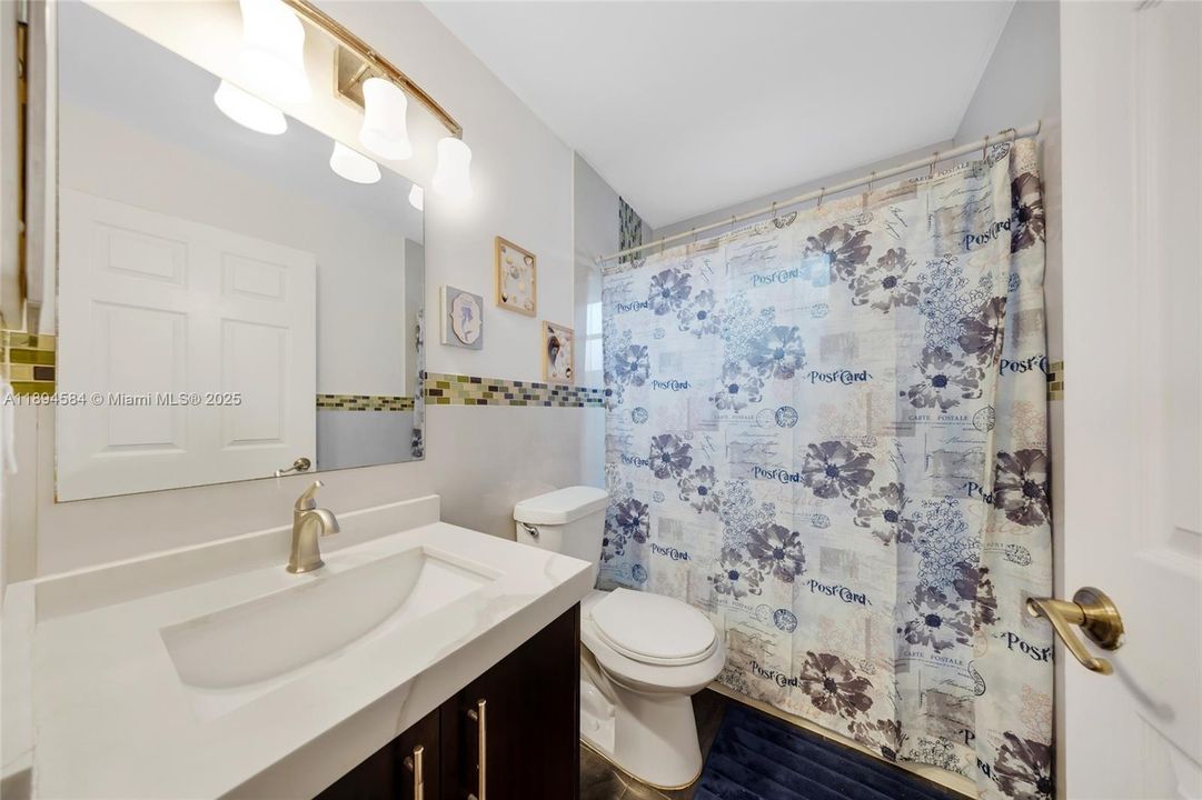 Active With Contract: $580,000 (4 beds, 2 baths, 2009 Square Feet)