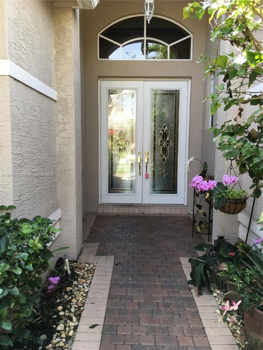 На продажу: $1,050,000 (5 спален, 3 ванн, 2951 Квадратных фут)