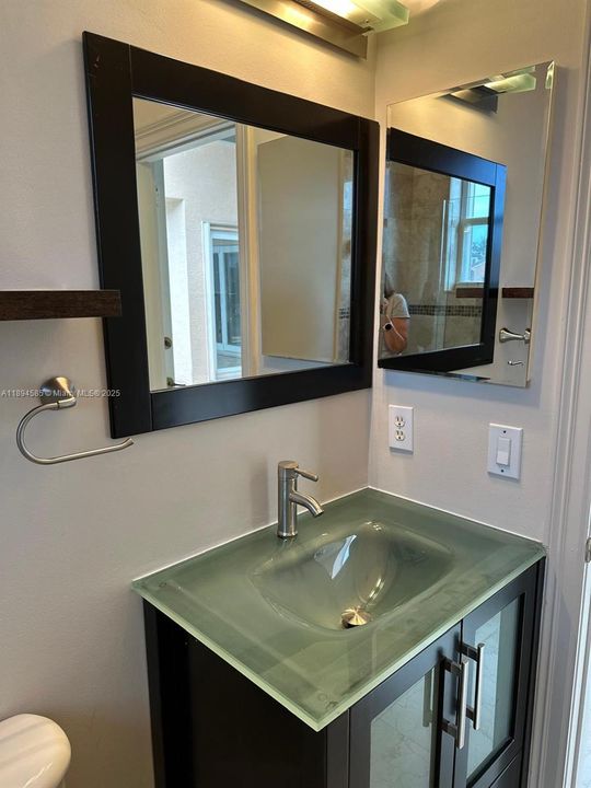 На продажу: $1,050,000 (5 спален, 3 ванн, 2951 Квадратных фут)