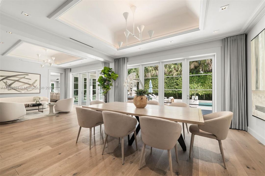 Activo con contrato: $7,990,000 (5 camas, 5 baños, 4081 Pies cuadrados)