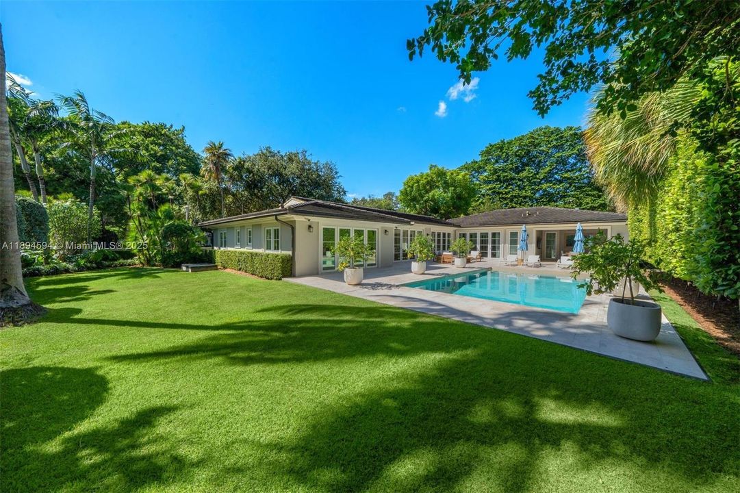 Activo con contrato: $7,990,000 (5 camas, 5 baños, 4081 Pies cuadrados)