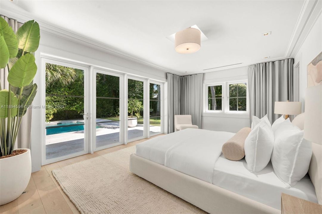 Activo con contrato: $7,990,000 (5 camas, 5 baños, 4081 Pies cuadrados)