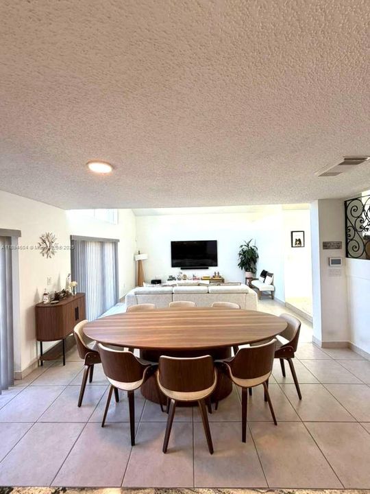 Active With Contract: $4,150 (4 beds, 2 baths, 2174 Square Feet)