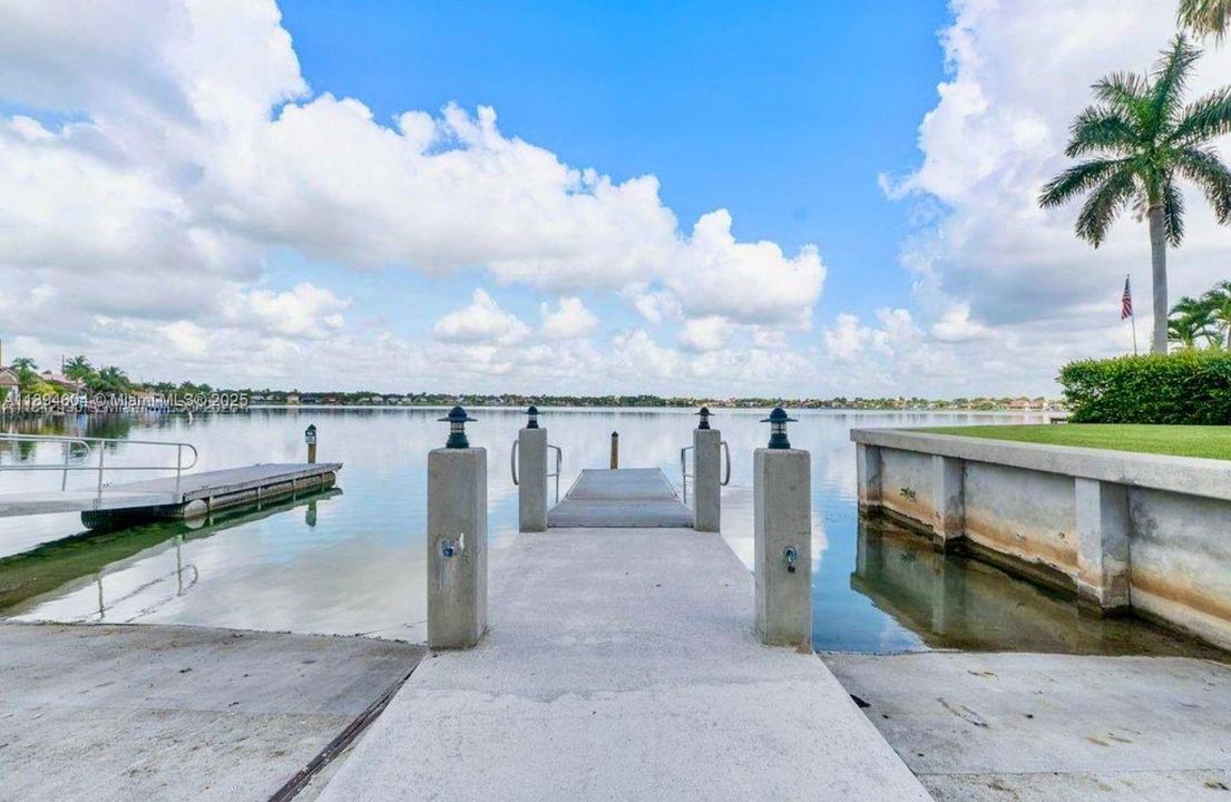 Active With Contract: $4,150 (4 beds, 2 baths, 2174 Square Feet)