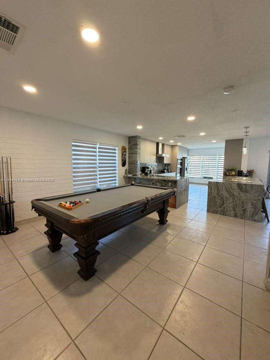 Active With Contract: $4,150 (4 beds, 2 baths, 2174 Square Feet)