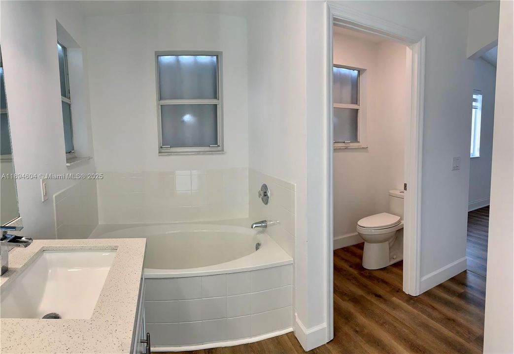 Active With Contract: $4,150 (4 beds, 2 baths, 2174 Square Feet)