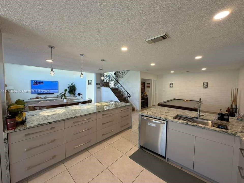 Active With Contract: $4,150 (4 beds, 2 baths, 2174 Square Feet)