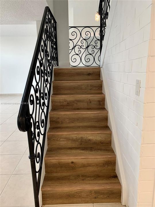 Active With Contract: $4,150 (4 beds, 2 baths, 2174 Square Feet)