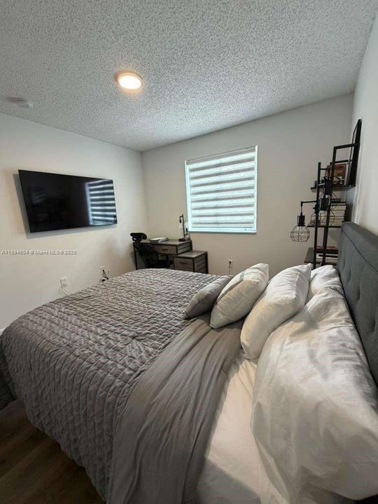 Active With Contract: $4,150 (4 beds, 2 baths, 2174 Square Feet)