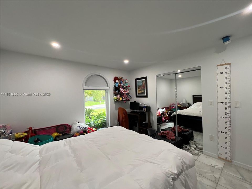 For Rent: $12,000 (4 beds, 3 baths, 3018 Square Feet)