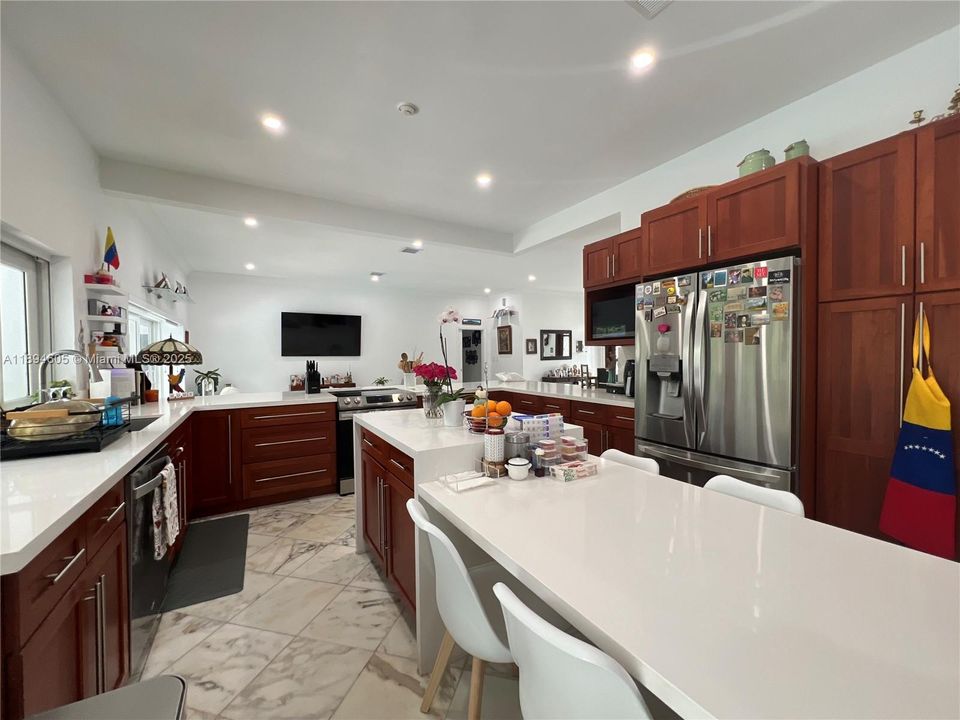 For Rent: $12,000 (4 beds, 3 baths, 3018 Square Feet)