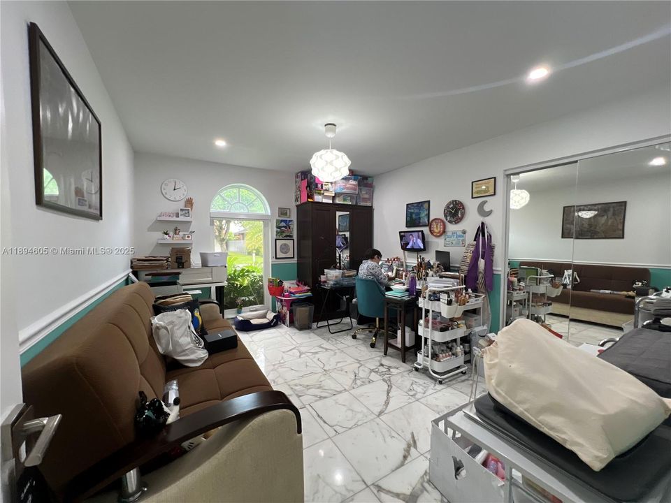 For Rent: $12,000 (4 beds, 3 baths, 3018 Square Feet)