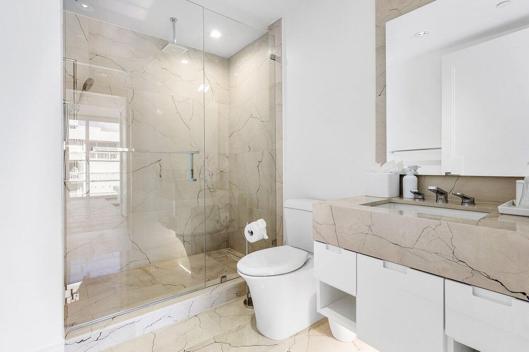 019-3550SouthOceanBoulevard-6B-PalmBeach
