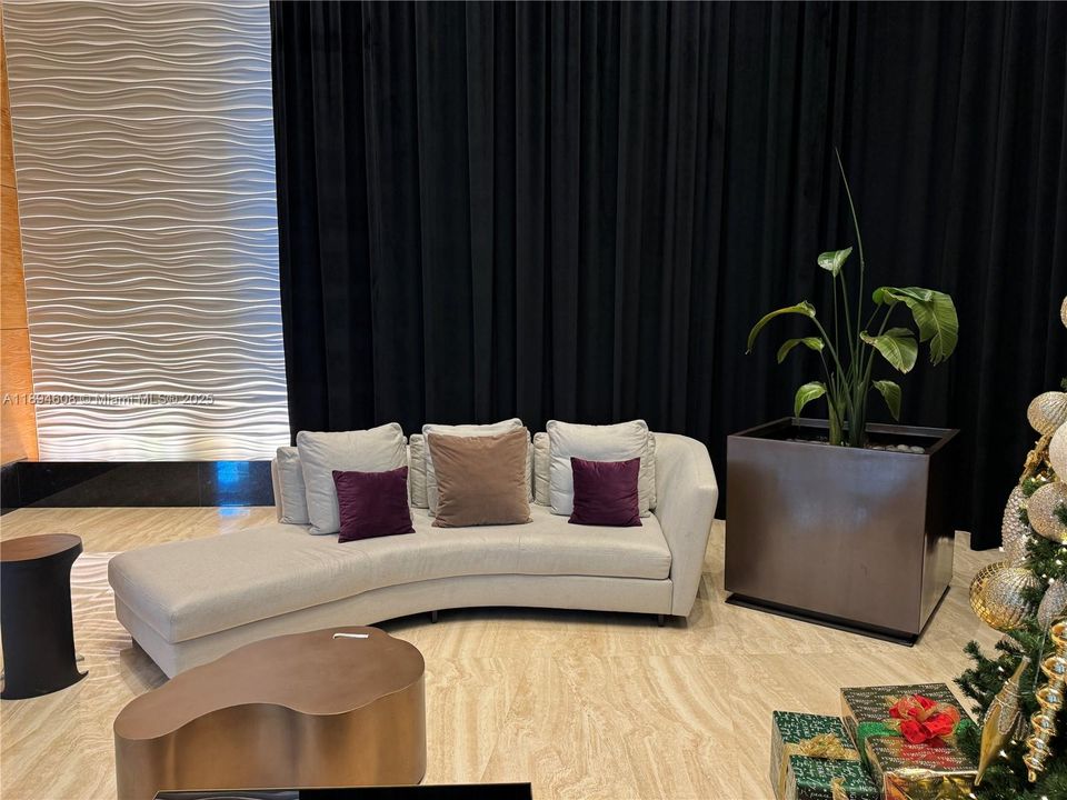 待售: $1,150,000 (2 贝兹, 2 浴室, 1278 平方英尺)