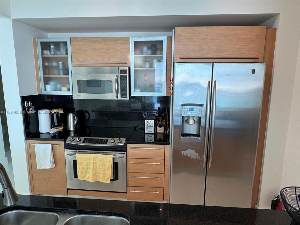 待售: $1,150,000 (2 贝兹, 2 浴室, 1278 平方英尺)